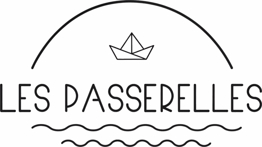 Logo style néon blanc sur fond noir pour "LES PASSERELLES", avec un bateau en papier origami et des vagues stylisées.
