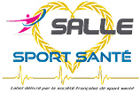 Sport Santé : Salle de Fitness au Cœur de Votre Bien-être Logo "SALLE SPORT SANTÉ" : cœur stylisé en jaune, silhouette rose et bleue, ligne d'électrocardiogramme en bas, évoquant l'activité physique et la santé.